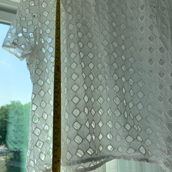 White Cropped Shirt with Cutouts - Picture 4 of 6